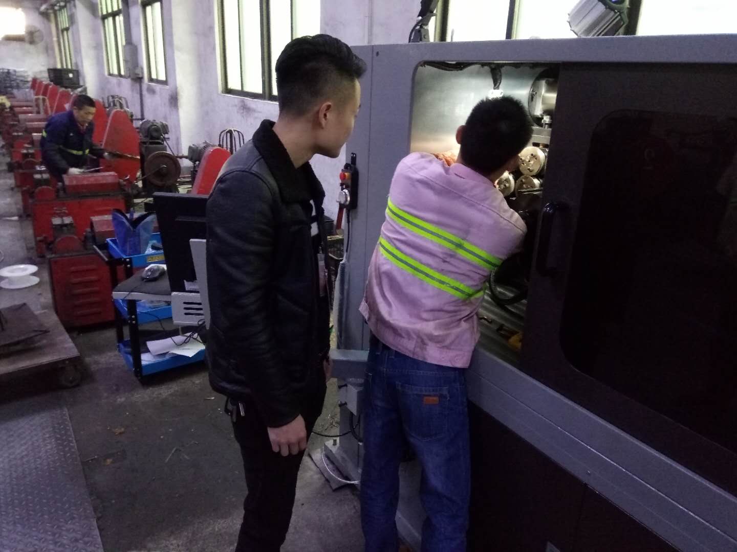 貝朗（lǎng）技術（shù）人員培（péi）訓員工調機