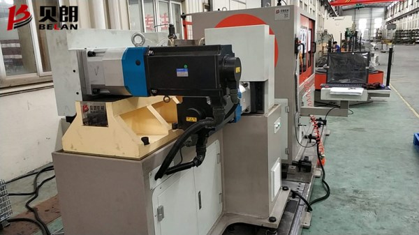 鋼絲自（zì）動折彎機廠家助汽車零部件企業進行“機器換人”