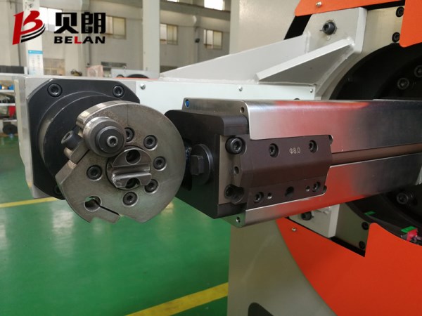 線材自（zì）動（dòng）成型機機頭